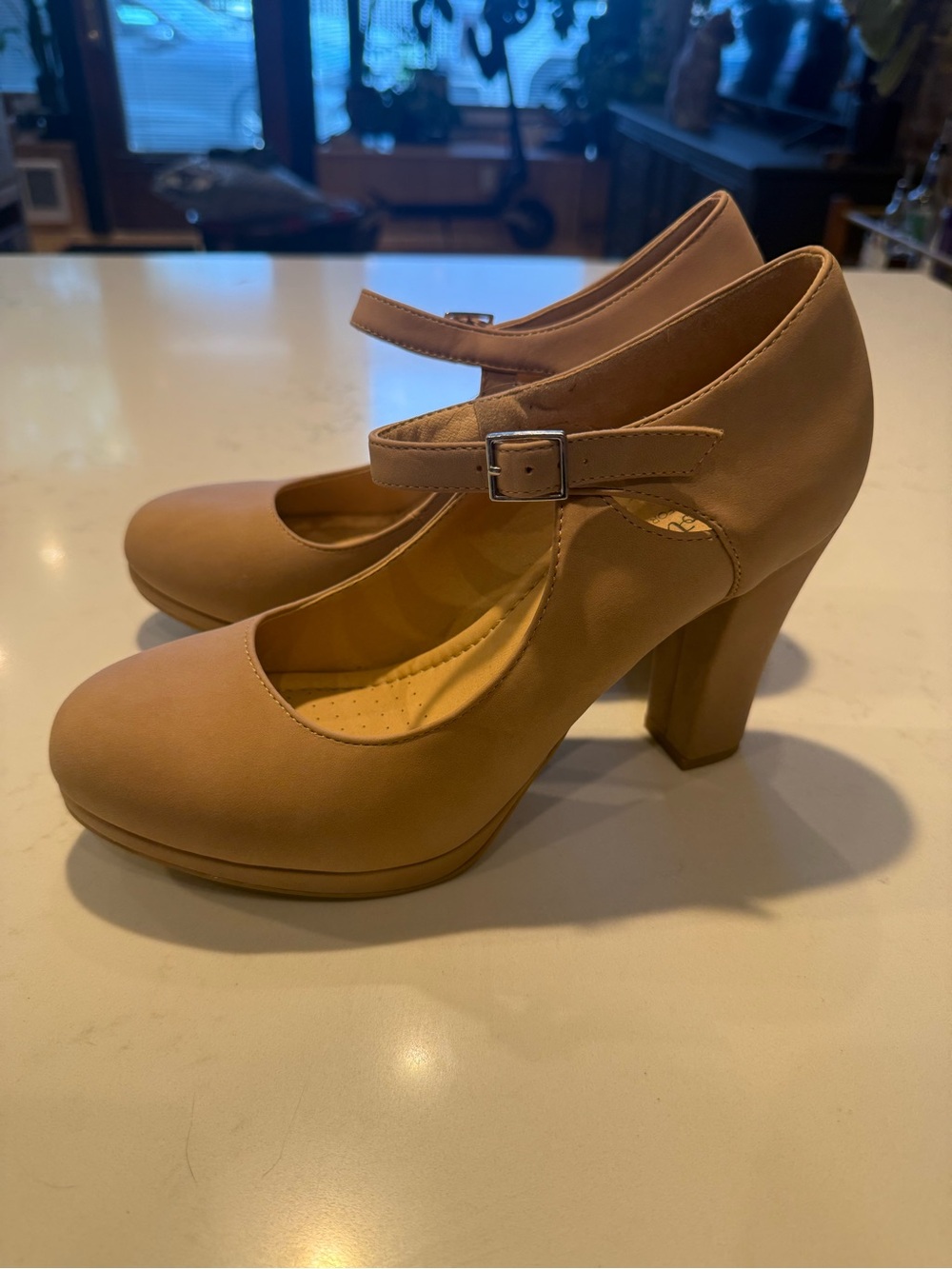 Classic Mary Jane Block Heel Pumps in Tan